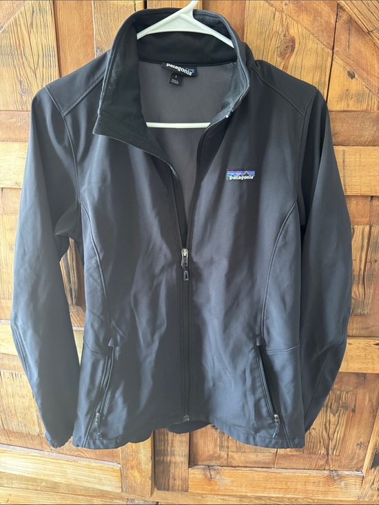 Patagonia Jackets & Blazers - Patagonia Women's Black Softshell Utility Jacket